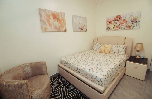East Legon Bed & Breakfast | B&B One bedroom East Legon apartment with living room & shared bathroom