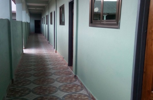 Sunyani Bed & Breakfast | Batavia Lodge