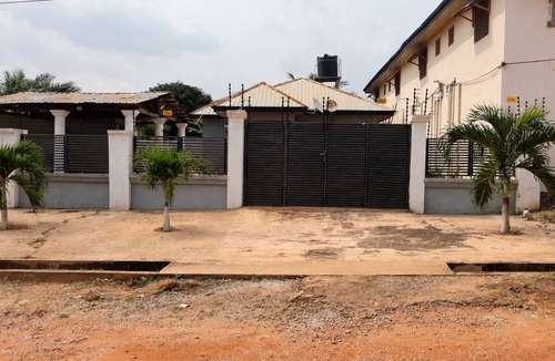 Ejisu House | Beautiful 2-bedroom house with AC in pleasant Ejisu