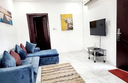 Nungua Bed & Breakfast | Beautiful Cozy 2 Bed Near Highway