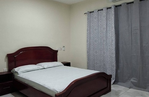 Nungua Bed & Breakfast | beautifully updated, centrally located offering air-conditioning in every room