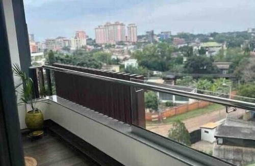 North Ridge Apartment | Beautiful & Spacious 1 BR Suite - Modern African Decor & Ocean View, Osu