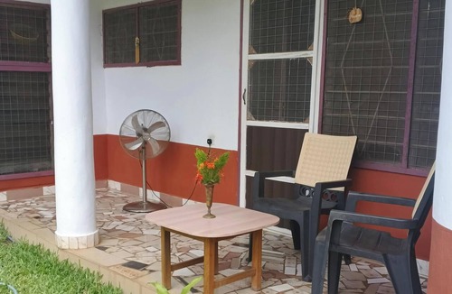 Wa Apartment | BeautyByNature Estate - Garden View, Starlink Internet, and Vegetarian Meals
