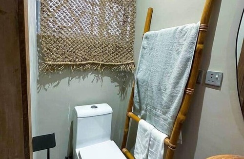 Teshie House | Boutique Stay at Villa Veghana