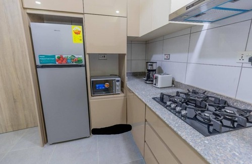 Accra Apartment | Bright 2-bedroom apartment with AC in pleasant Accra neighborhood