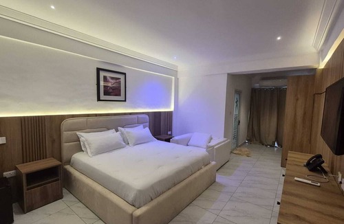 Ngleshi Amanfro Hotel | Bruce Palace Hotel