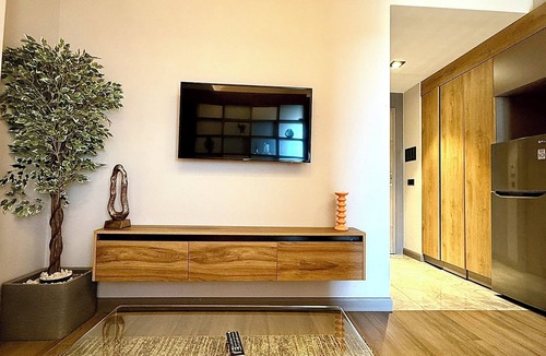 Cantonments Apartment | Cantonments/Diamond studio/pool close to airport 24hr security