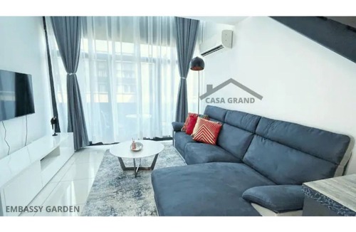 Accra Apartment | Casa Grand one-bedroom duplex apartment