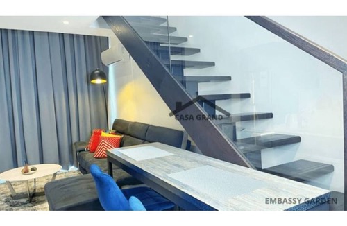 Accra Apartment | Casa Grand one-bedroom duplex apartment