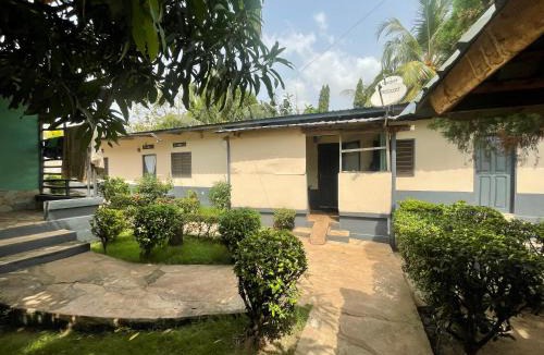 Kpalime House | Chambre Privée dans une maison togolaise
