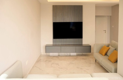 Osu Apartment | Charming 1-bedroom apartment in Osu, Accra with WiFi, AC