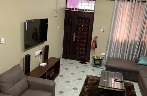 Sekondi-Takoradi Apartment | Charming 2-bedroom apartment with WiFi and AC in brilliant Sekondi-Takoradi.