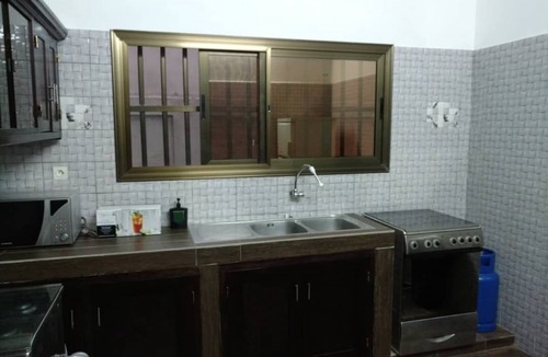 Lome Apartment | Charming 2 Bedroom Apartment - Quiet , 5mn to beach. Free fast wifi