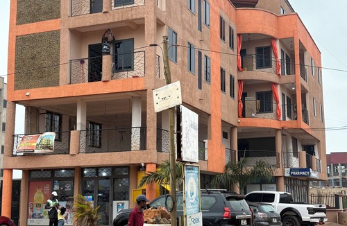 Osu Klottey Apartment | Charming 2-bedrooms apartment in awesome Accra with ACs, kitchen and Hall