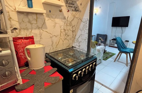 Kumasi Apartment | Charming 1-bedroom apartment in Kumasi Dompoase Aprabo perfect for stay