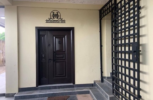 Osu Apartment | Charming large 2-bedroom apartment with AC in vibrant Osu-Accra