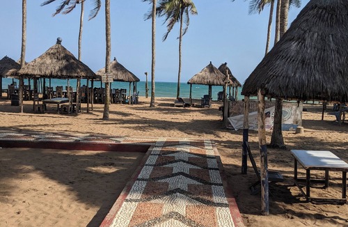 Lome Resort | cocobeach chez antoine avepozo