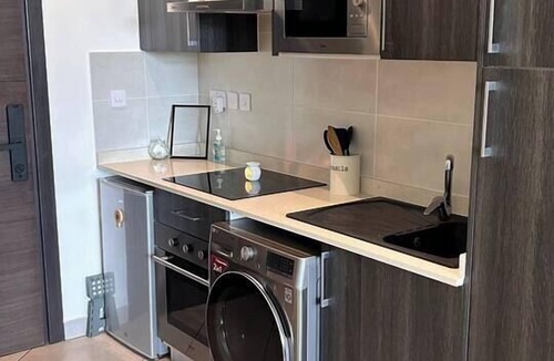 Cantonments Apartment | Comffy Cozzy Studio Embassy Gardens, Accra