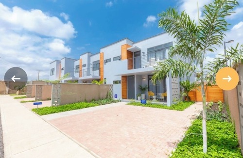 Oyarifa House | Cosy 3bdrm Mountain View Townhouse-