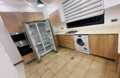 Kokomlemle Apartment | Cozy 2-bedroom apartment with WiFi, fitness room in fabulous Accra