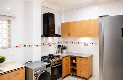 North Ridge Apartment | Cozy 2-bedroom apartment in marvelous Accra with AC