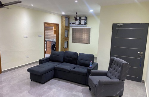 Kasoa Apartment | Cozy 3-bedroom apartment in Kasoa with AC, WiFi, water heater, solar power