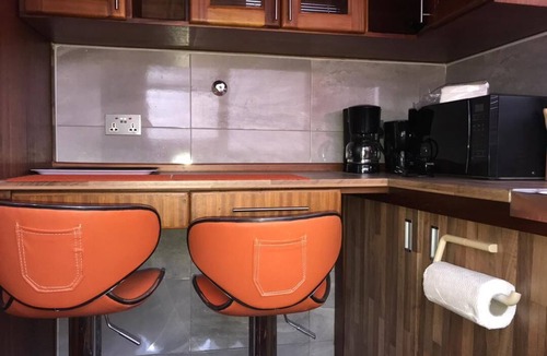 Teshie Apartment | Cozy and Idyllic Studio Apartment 10 minutes away from the Airport.