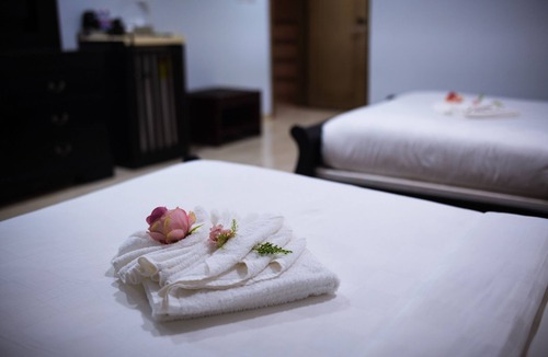 Nungua Hotel | Crismon Hotel