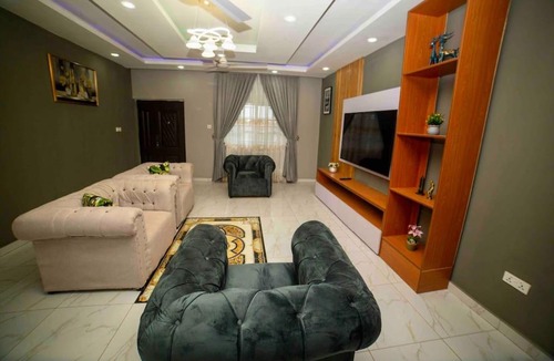 Accra Apartment | CZECH HOUSE - furnished 2 or 3 bdrm apt in Accra