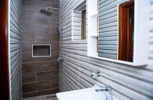 Dzorwulu House | Discover Luxor Garden’s furnished 1 & 2-bedroom apartments, perfect for all.