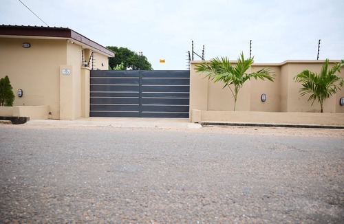 Osu Apartment | DSK Residence :Cozy 2 bedrooms appartment. 10 mins drive to the beach