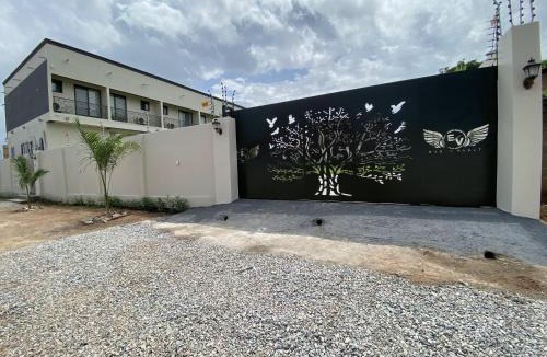 Accra Hotel | EAGLE VAULT (THE NEST FACILITY)