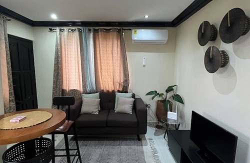 Osu Apartment | Ebony & Ivory Suite