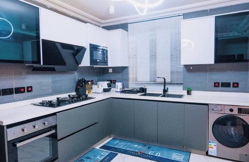 Tema House | Eden House