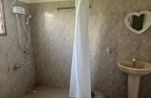 Cape Coast Hotel | Eden Lodge