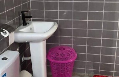 Sekondi-Takoradi Apartment | Ekoara Apartment A2 1bed 1 wash
