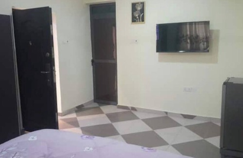Sekondi-Takoradi Apartment | Ekoara Apartment A2 1bed 1 wash