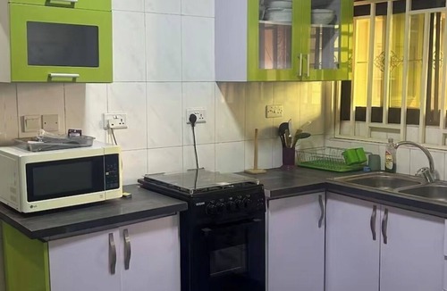 East Legon Apartment | Elegant 3-Bedrrom Apartment Perfect For Families and Groups