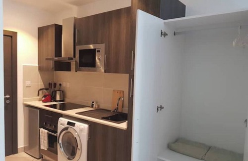 Cantonments Apartment | Embassy Gardens Studio