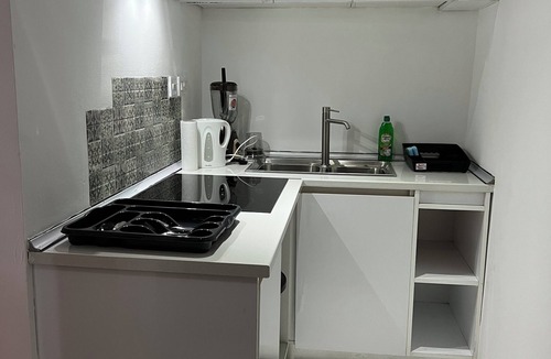 Labone Apartment | Enchanting studio apartment in Labone, perfect unit for vacation stay and work