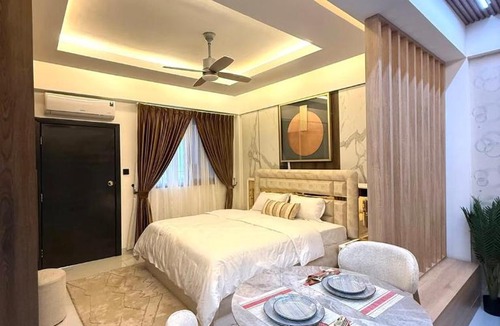 Tema Hotel | Estaaron Crave