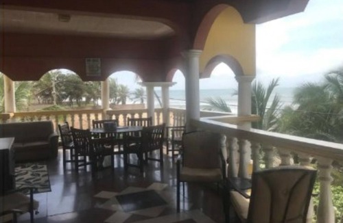 Prampram Villa | Exclusive Beachfront Mediterranean Villa near Tema