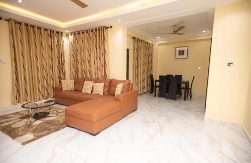 Accra Apartment | Executive 3-Bed Furnished Apartment in Kwashieman