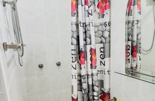 Osu Apartment | Executive Space Located in the Heart of Accra inside Osu with a quiet atmosphere