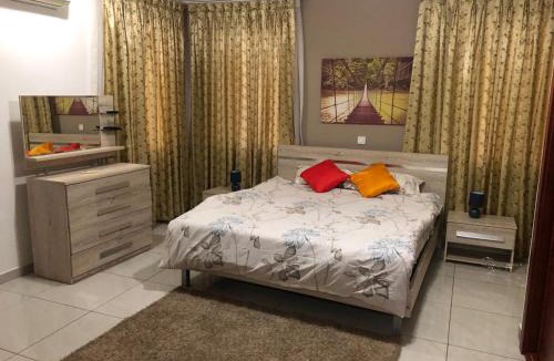 Greenhill Apartment | Exquisite 2 Bedroom Apartment for Family with Pool