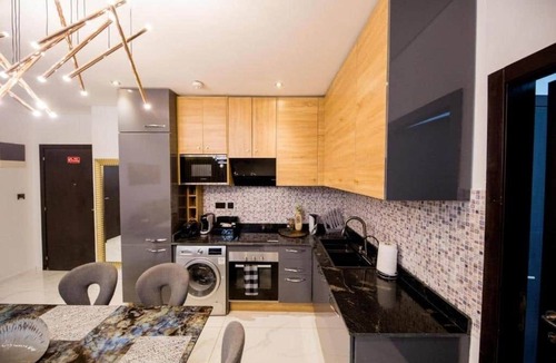 Teshie Apartment | G&L Luxury at The Signature Apartment 2 BR