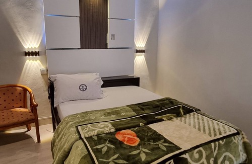 Sunyani Hotel | Glamossay Hotel