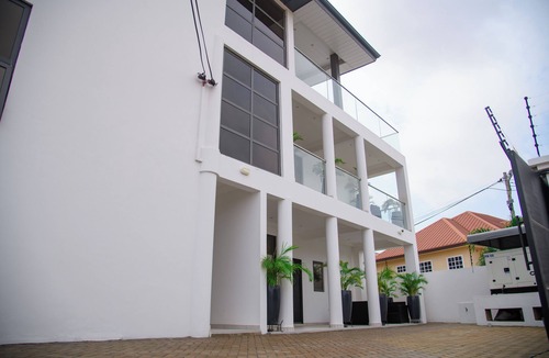 Madina Apartment | Golden Hayat Suites