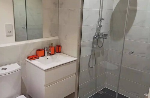 Cantonments Apartment | Golden palace -Free Wifi, Gym & Pools,en-ensuite