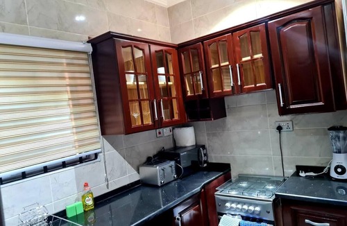 Adenta Apartment | Gorgeous, Quiet & Comfy-Close to Highway-Parking